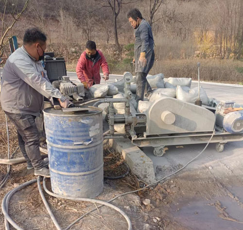 雁塔路面下沉注浆